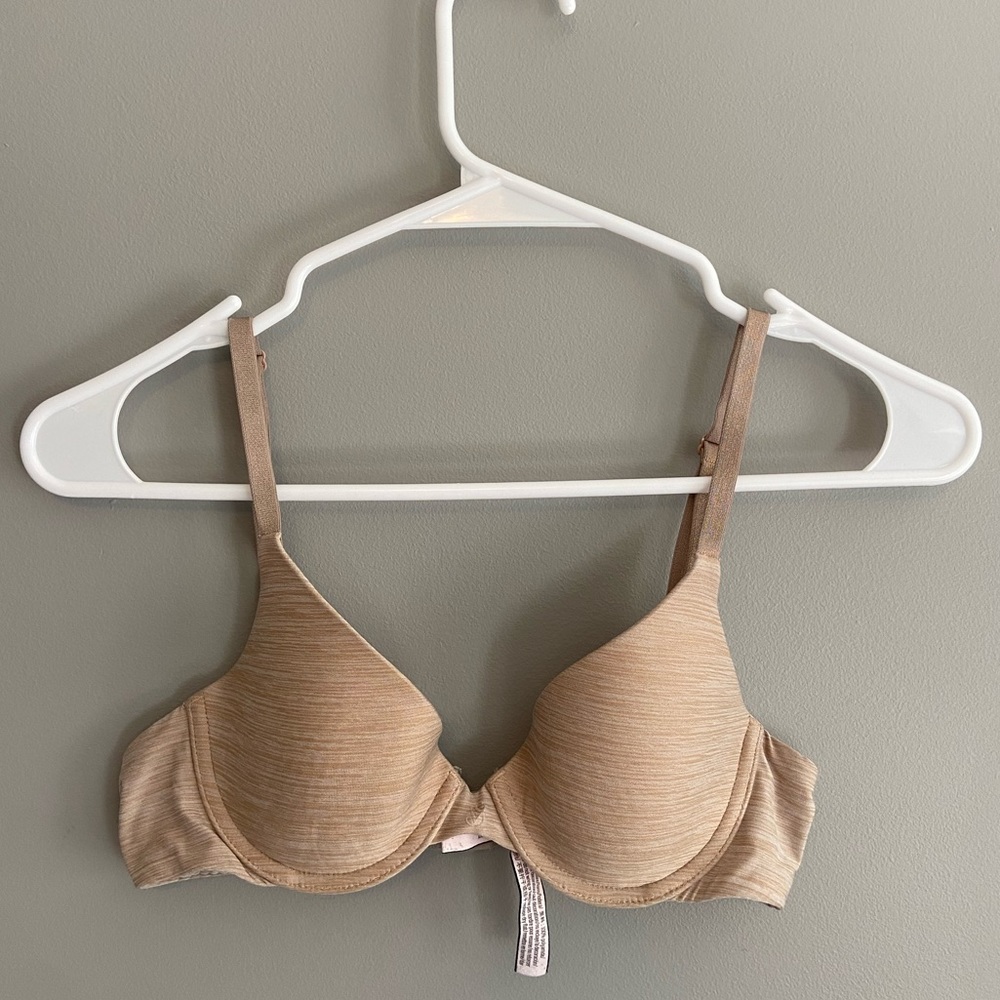VS Uplift Semi Demi Bra